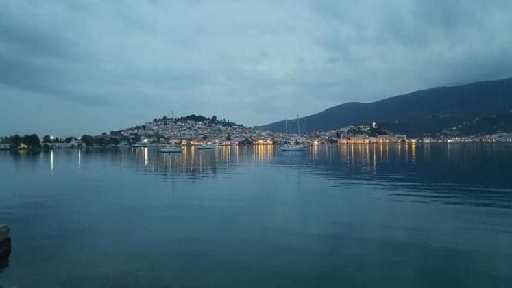Ferienwohnung Sunray Studio In Poros Poros Town Exterior foto